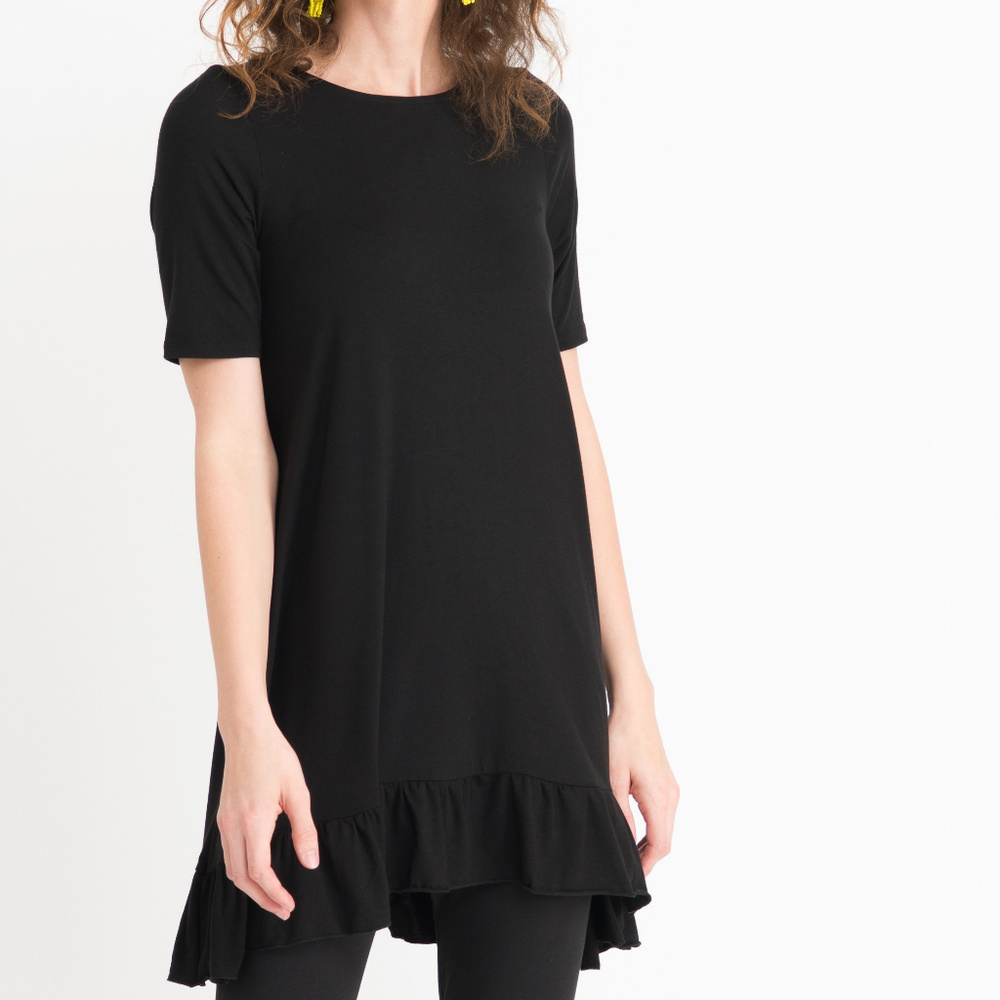 NWT Agnes & Dora Black Ruffle Tunic